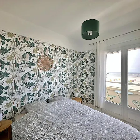 Sea View And Balcony With 2 Bedrooms In Berck-plage *
